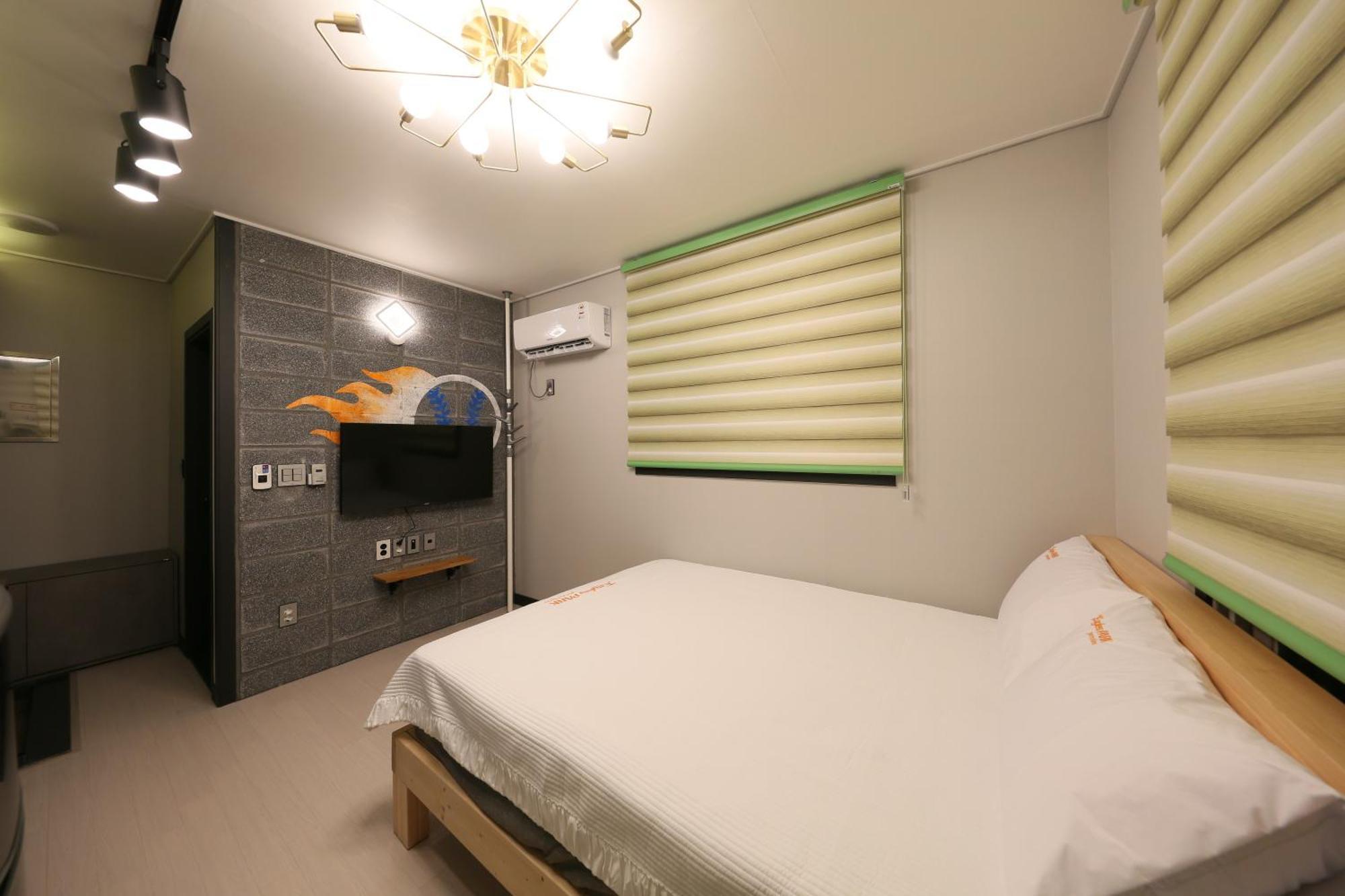 Boryoung Eagle Spark Pension Boryeong Chambre photo